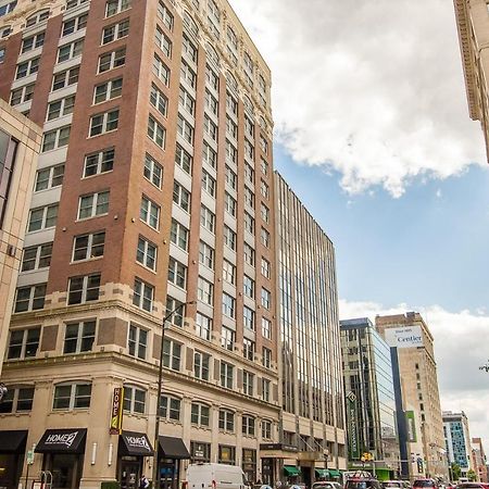 Frontdesk Penn Street Tower Apts Downtown Indy Leilighet Indianapolis Eksteriør bilde